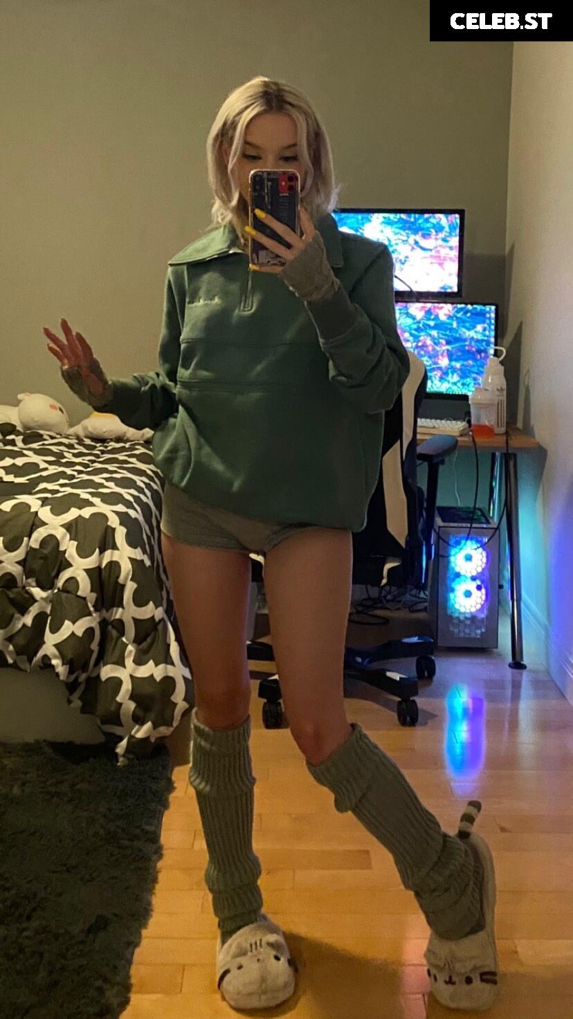 veefroggy / veronika Image 12269410