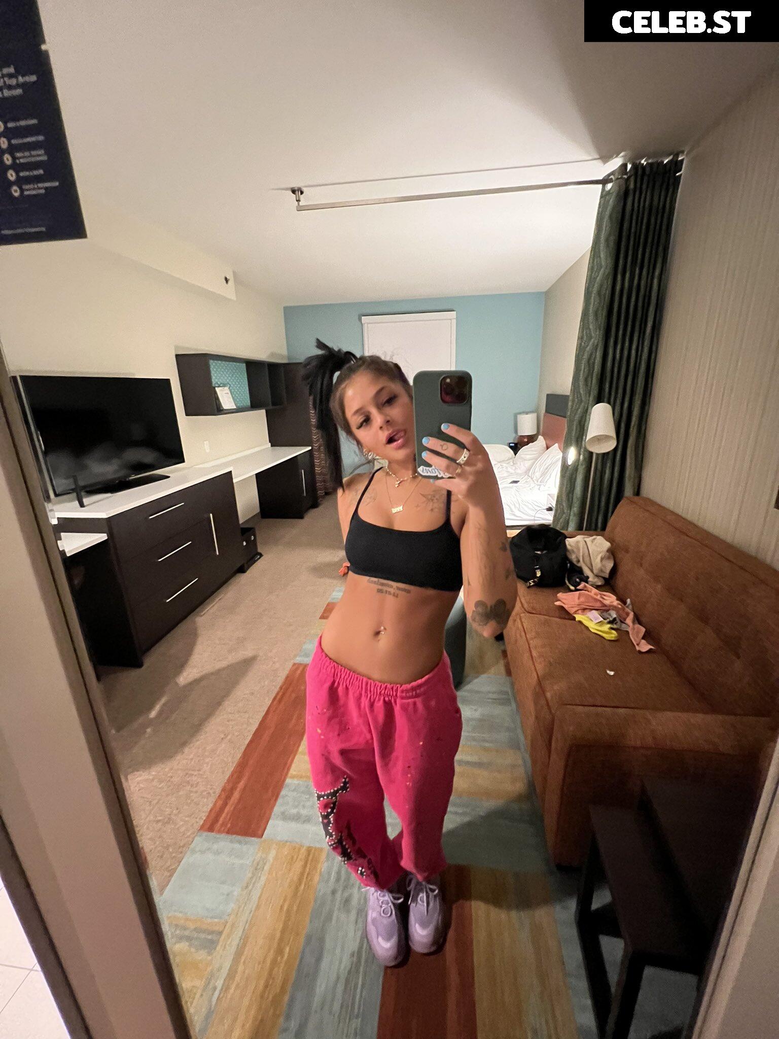 sheforkeeps / ryan reid Image 12275987