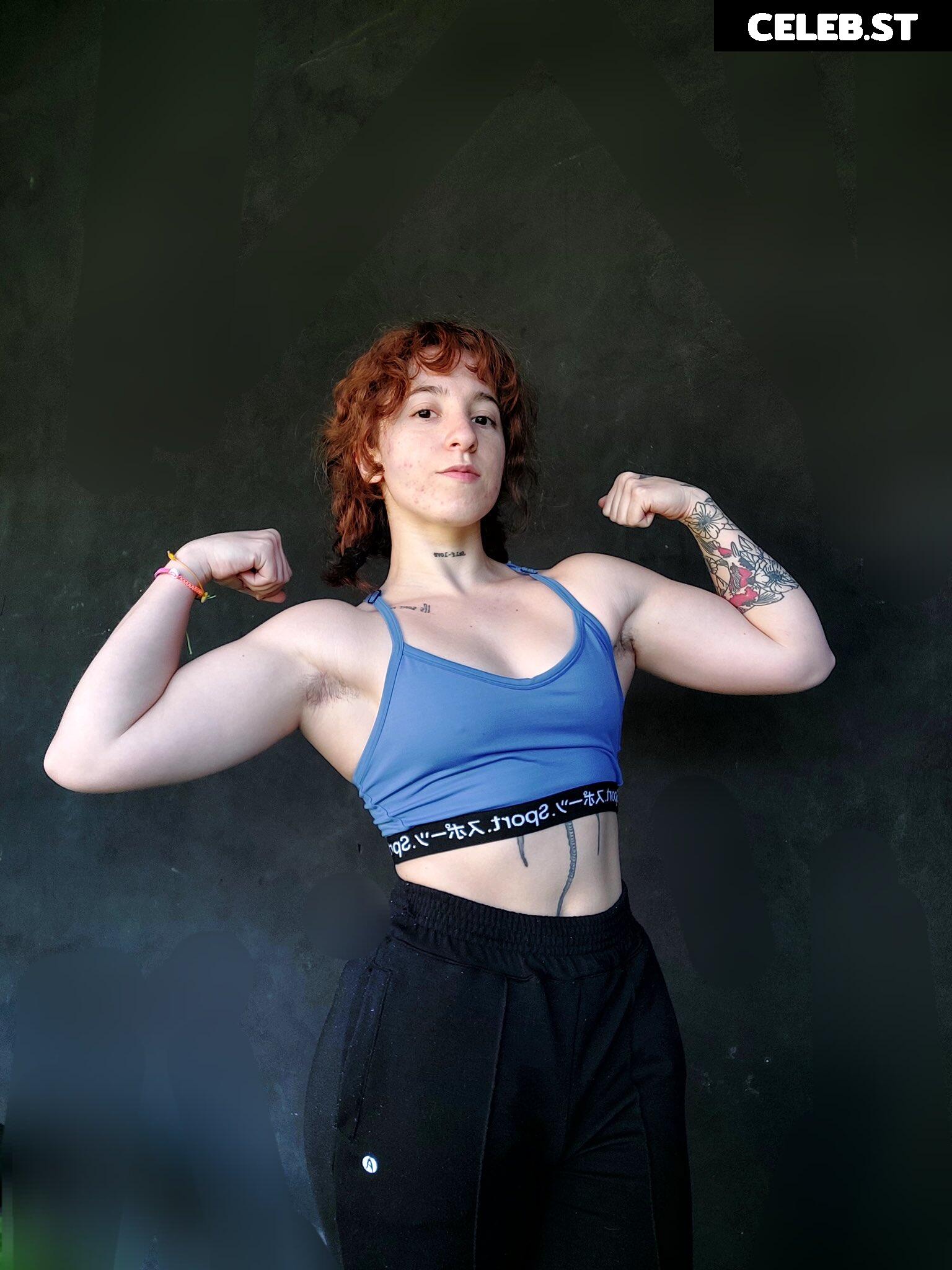 Petite_Rousse Image 12275402