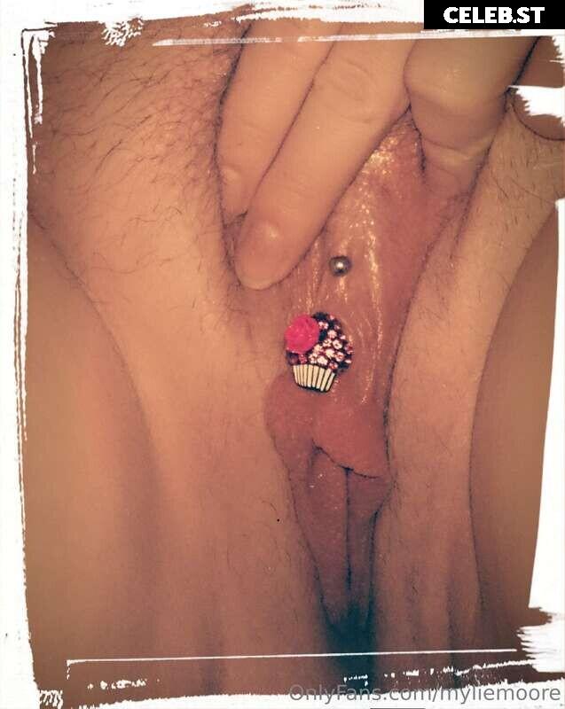 Mylie Moore - myliemoore Image 12277725