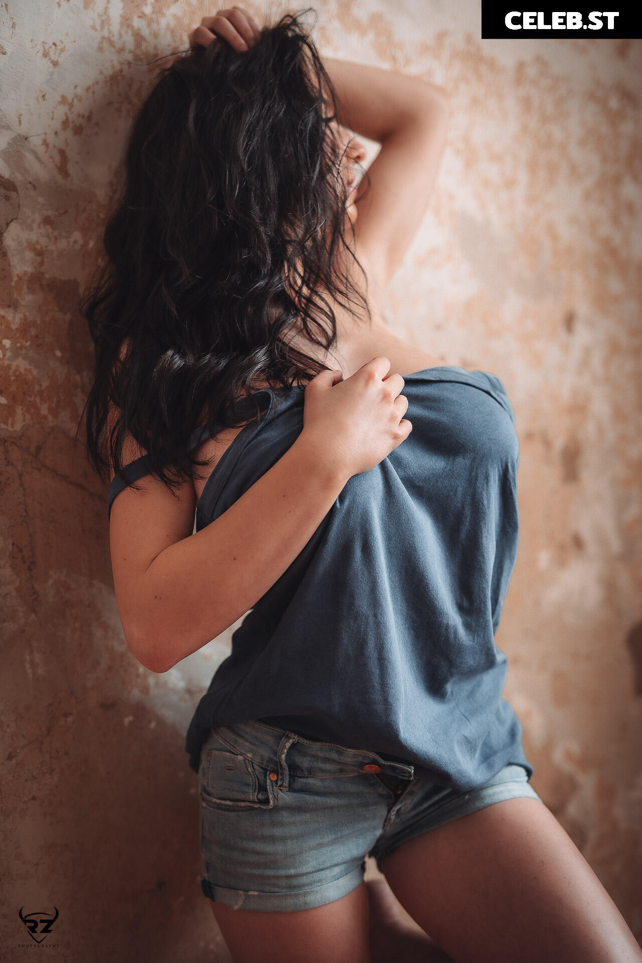 Laurine Image 12276934