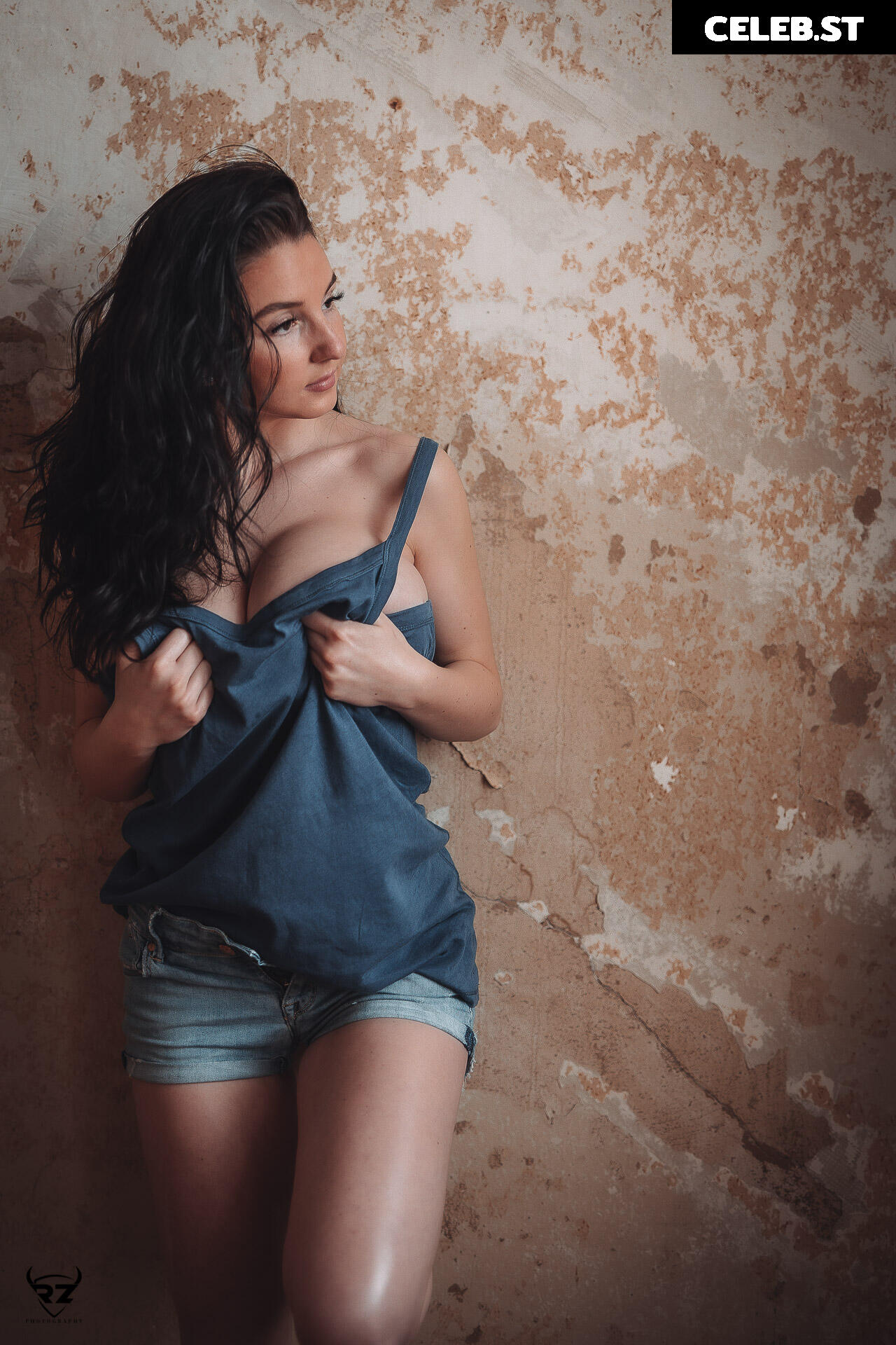 Laurine Image 12276961