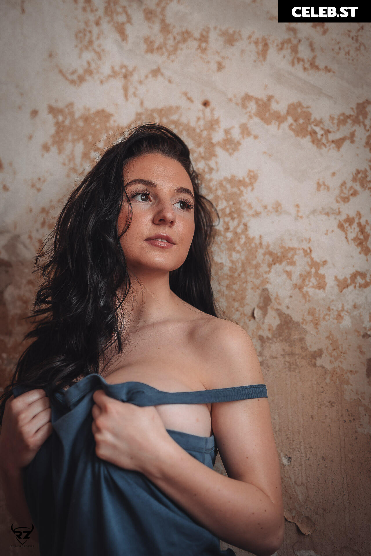 Laurine Image 12276943