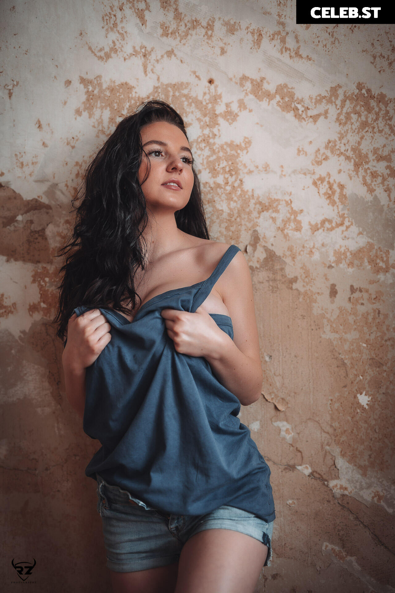 Laurine Image 12276947