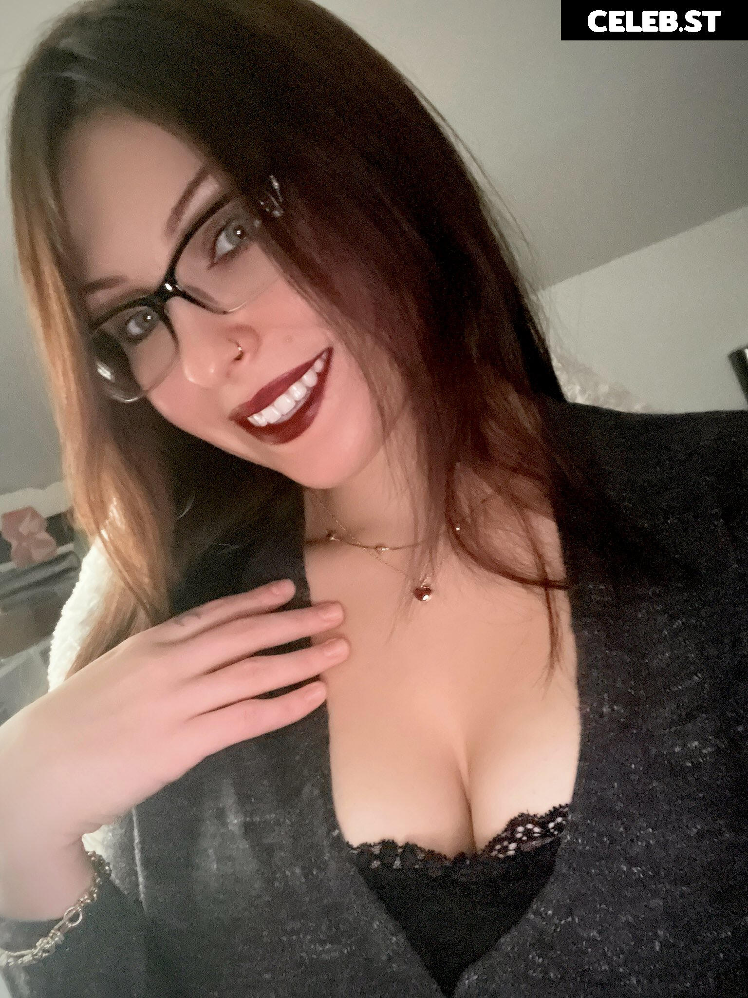 Lilfoxlayla Image 12276195