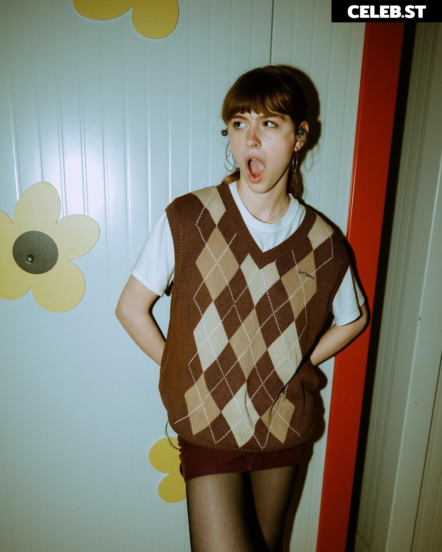 Chloe Slater - Indie Musician Image 12271759