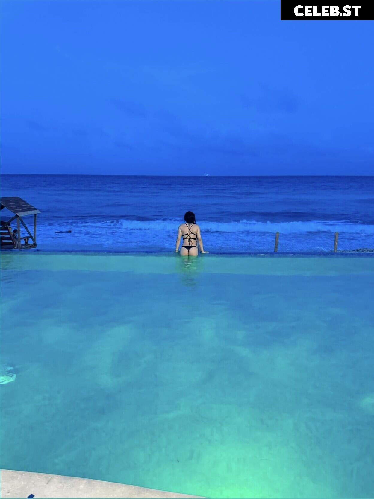 Stephanie vaquer Image 12270959