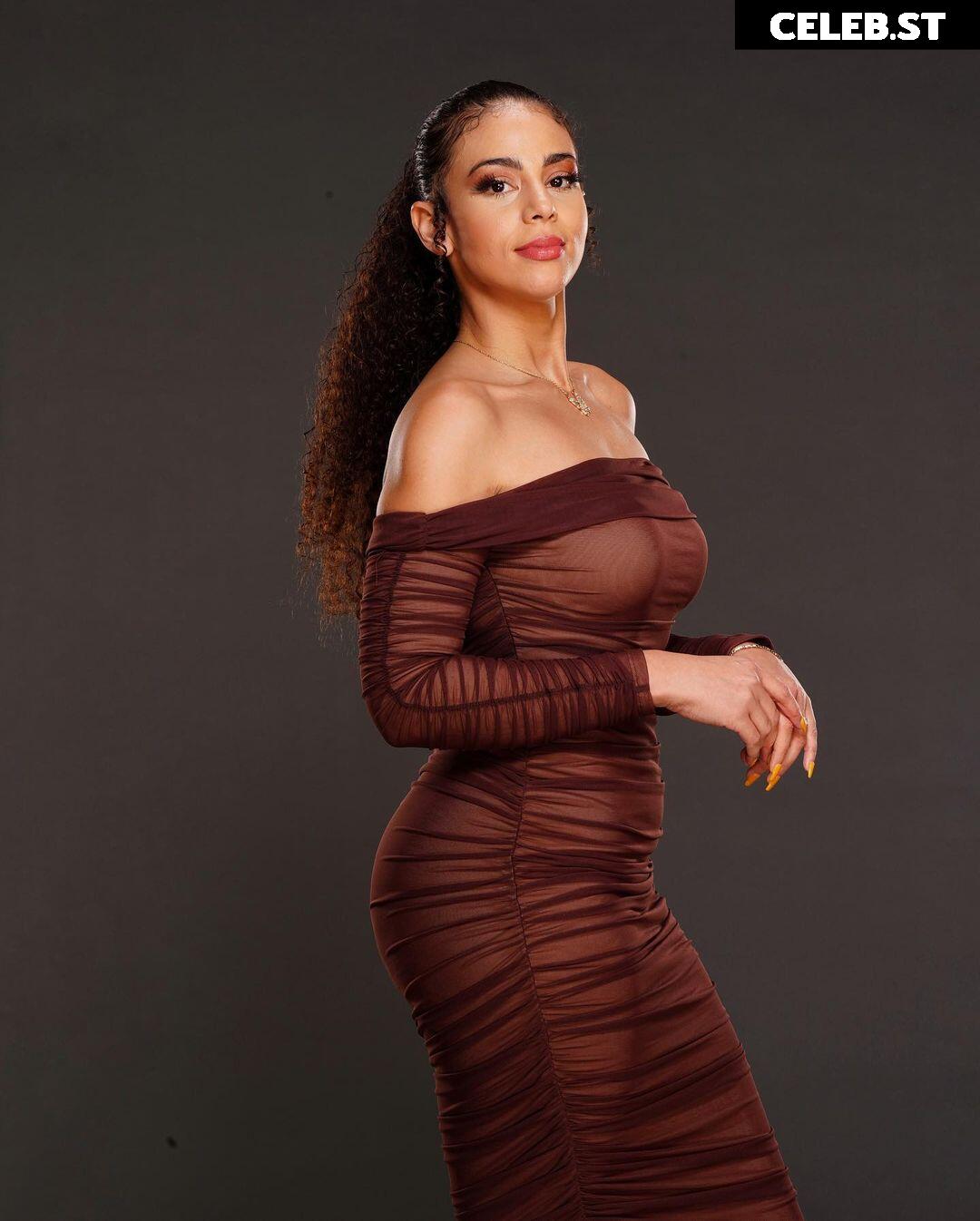 Samantha Irvin - WWE Image 12270324