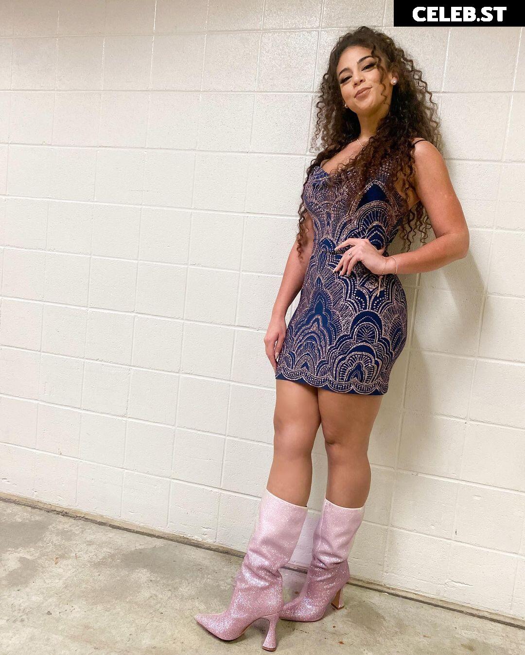 Samantha Irvin - WWE Image 12270315