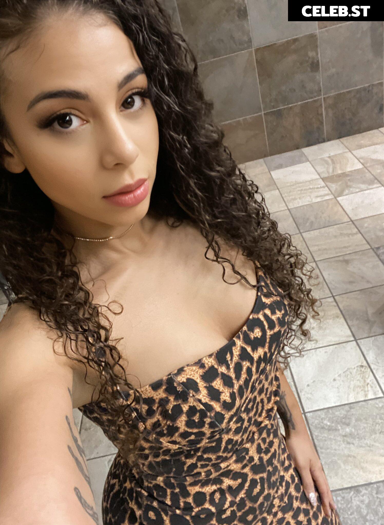 Samantha Irvin - WWE Image 12270341