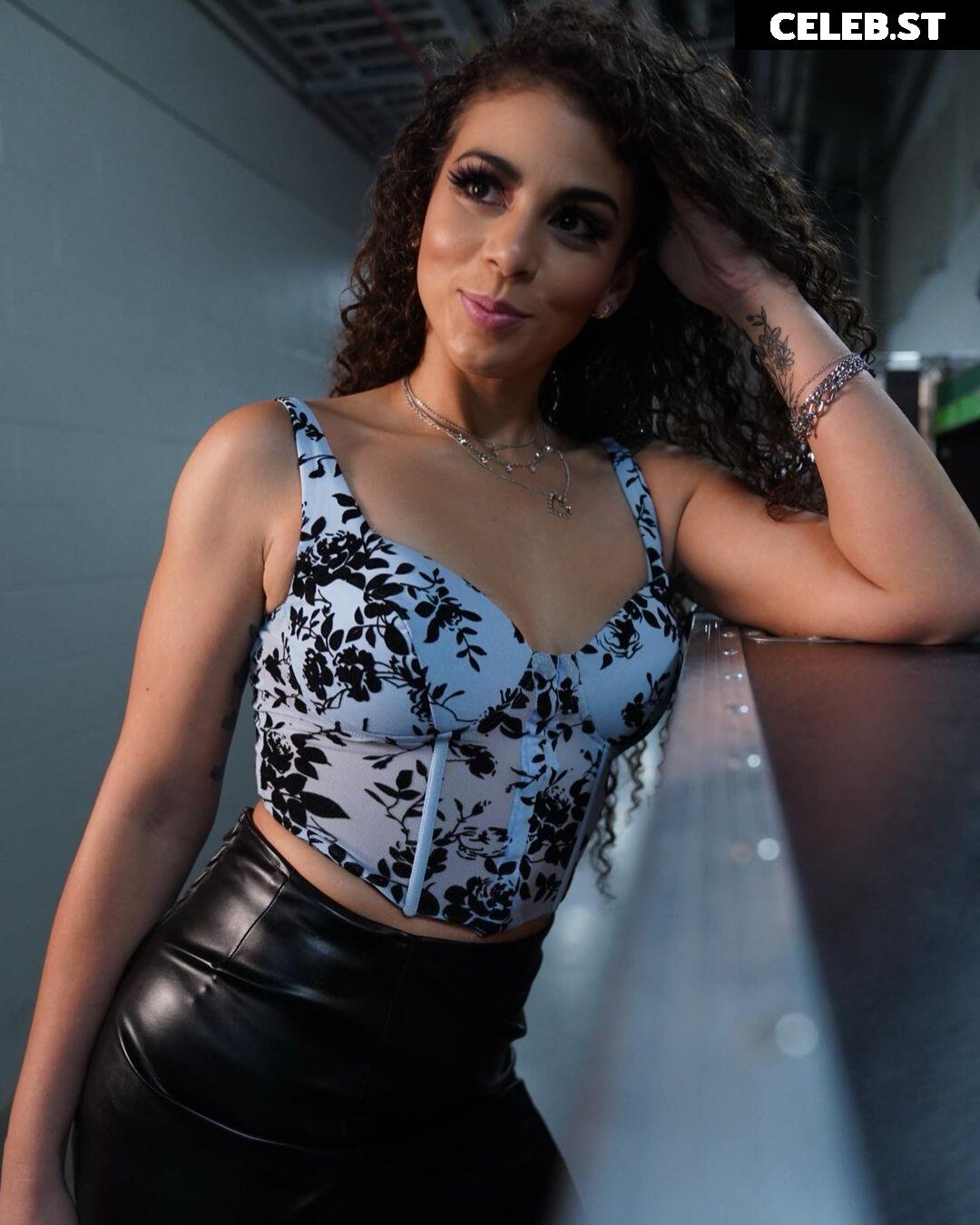 Samantha Irvin - WWE Image 12270289