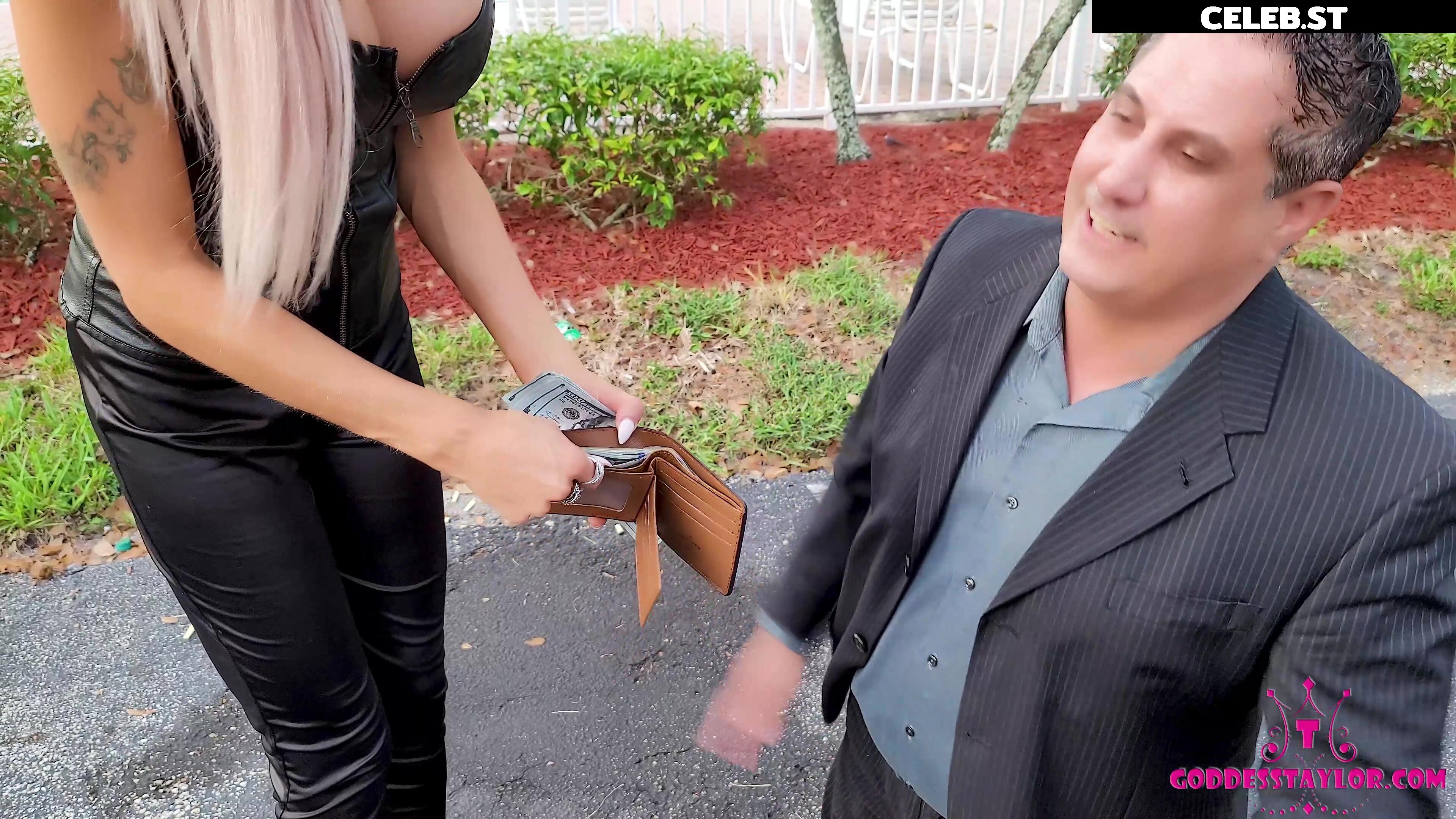 Mistress Taylor Knight Image 12273934