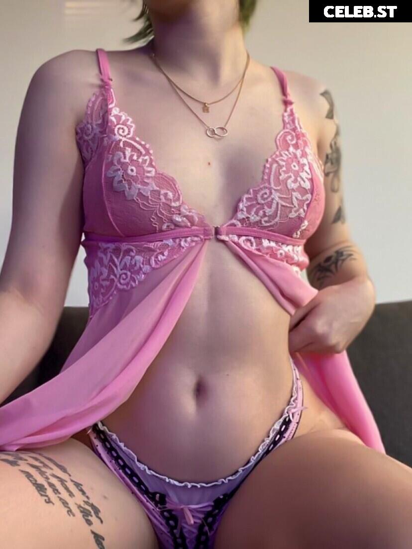 Emma Karlsen | emmakarlsen_ | succubemm Image 12273109