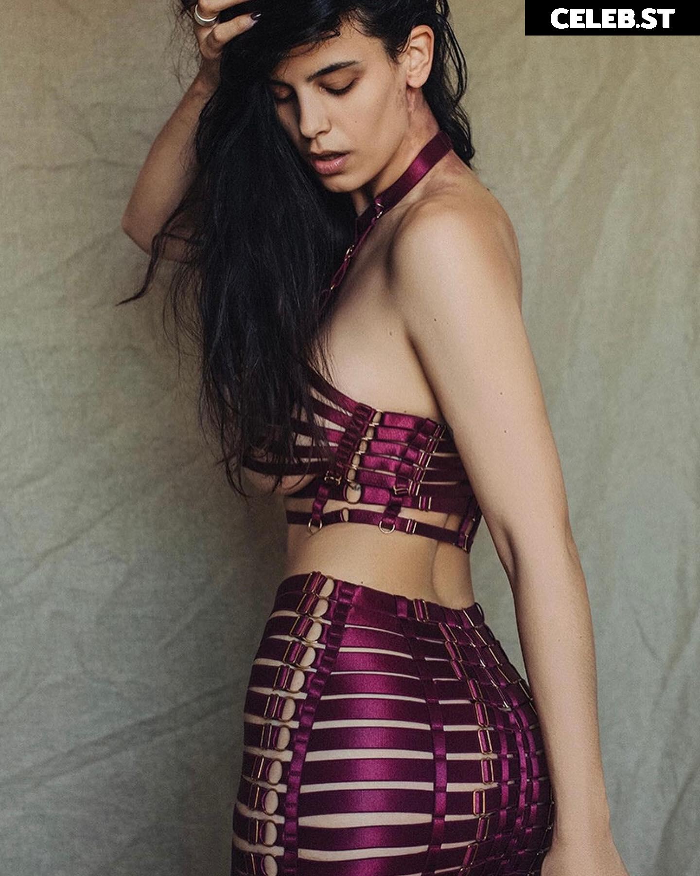 __s.asha____ Image 12237208