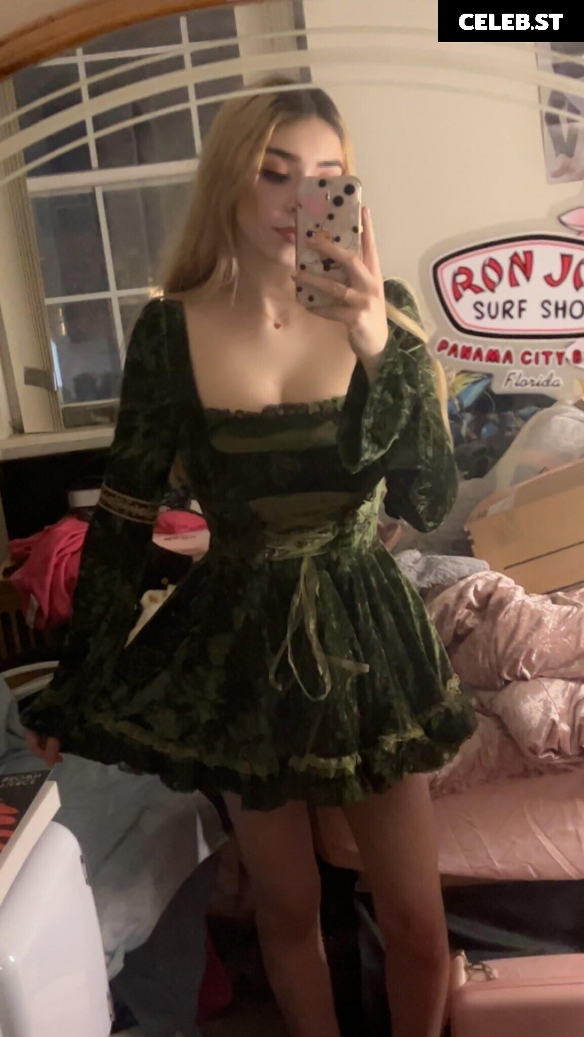 _danii_xox Image 12202402