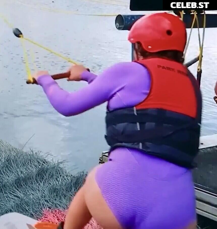 Sabre Norris Image 12295452