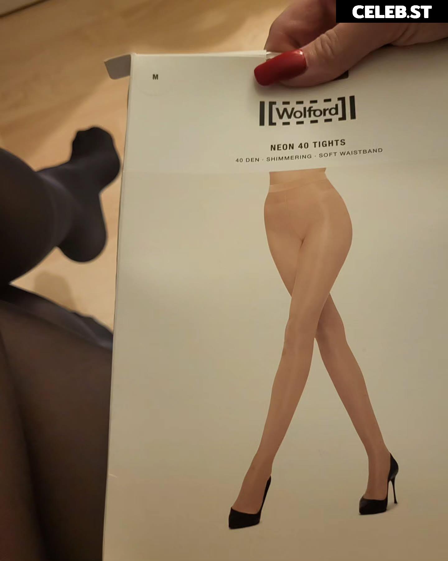 19th_nylon_lady82 Image 12294149