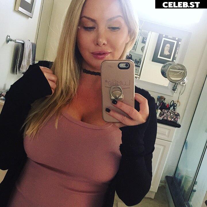 Lexi Sindel  / LexiSindel Image 12297226