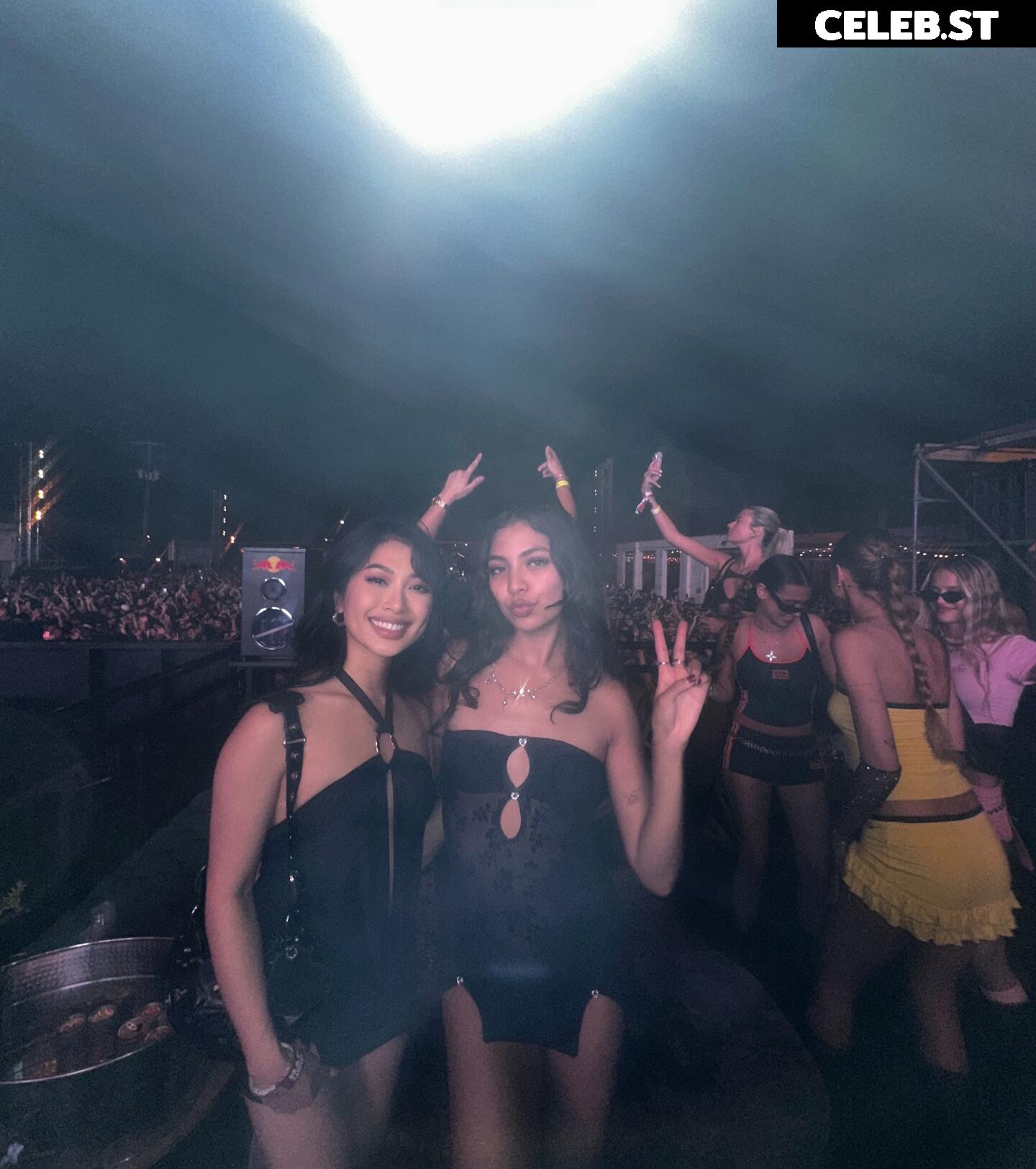 julienneby Image 12296416