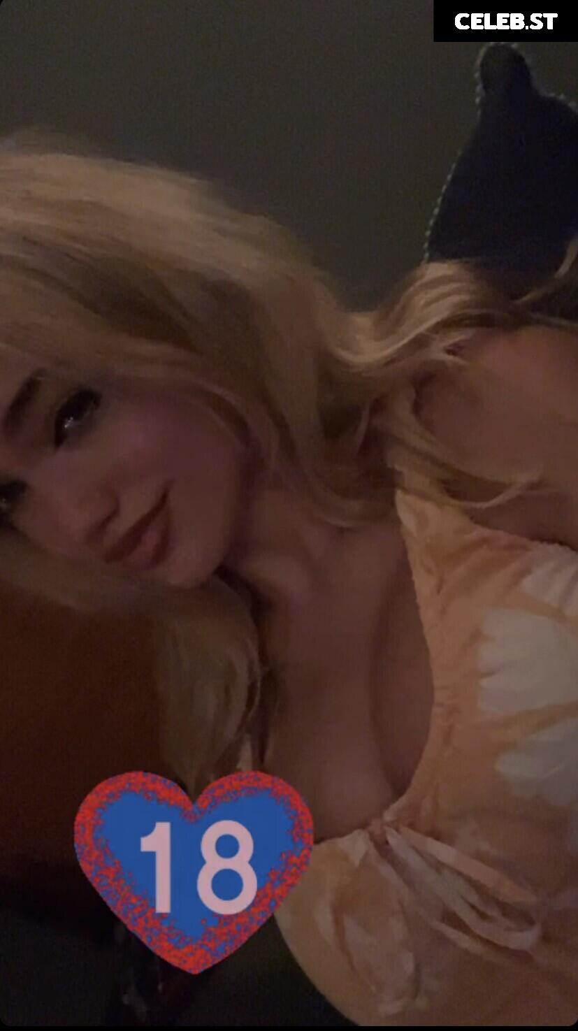 Mikahhlynn / Myekuh / Mikah Image 12285941