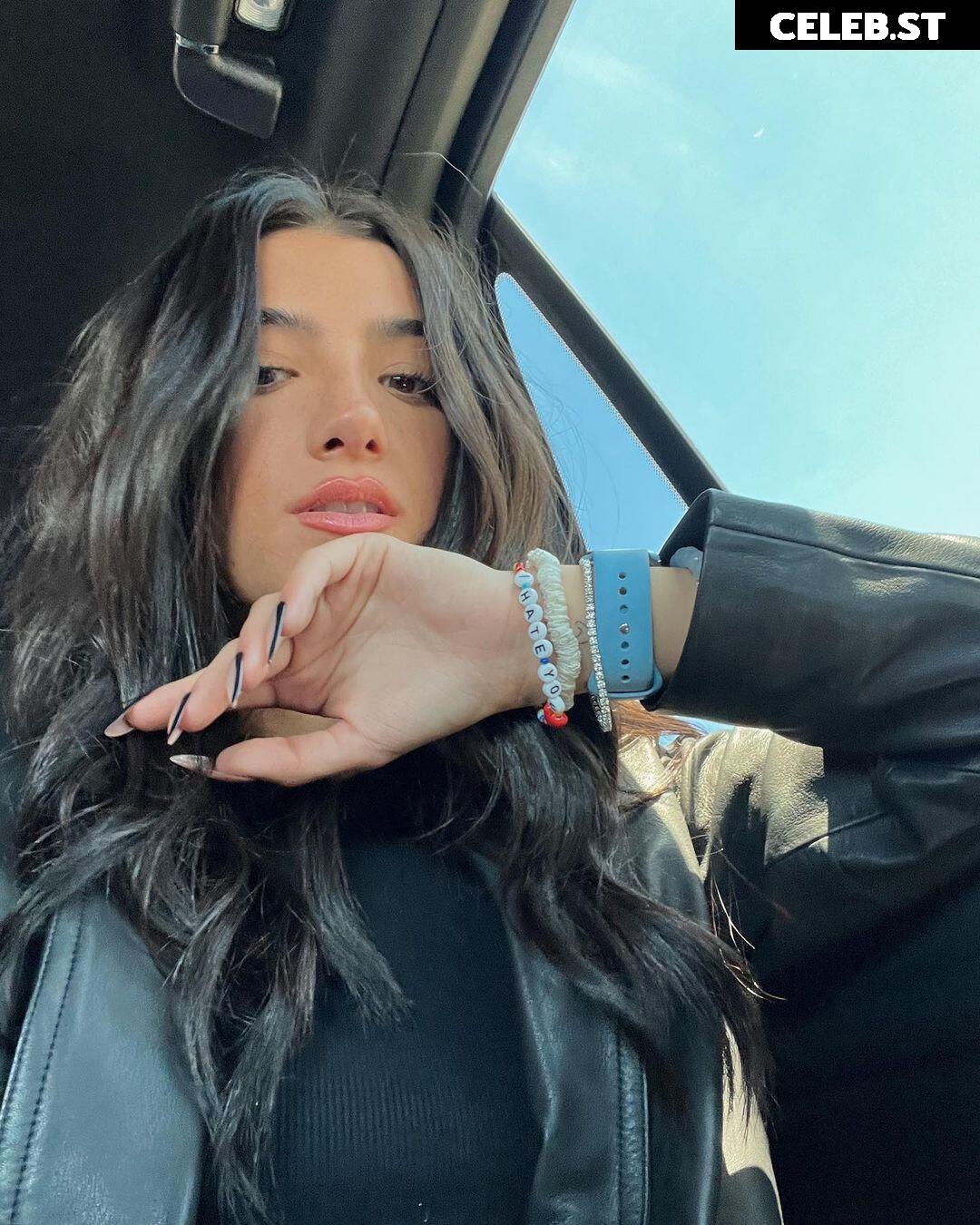 Charli D&#039;Amelio / Charli Damelio Image 12285203