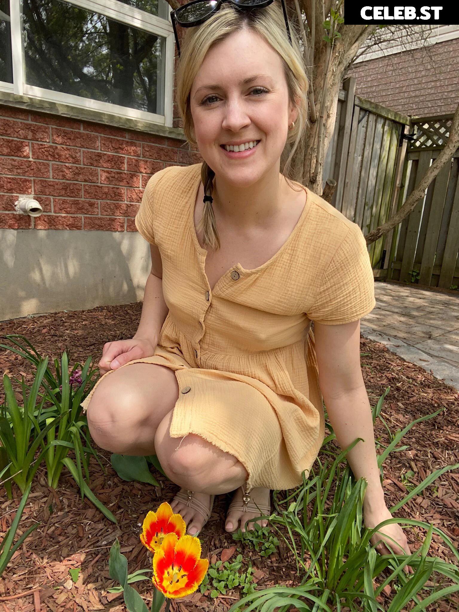 Liz_XO_ / Elizabeth88 / Liz Image 12287890