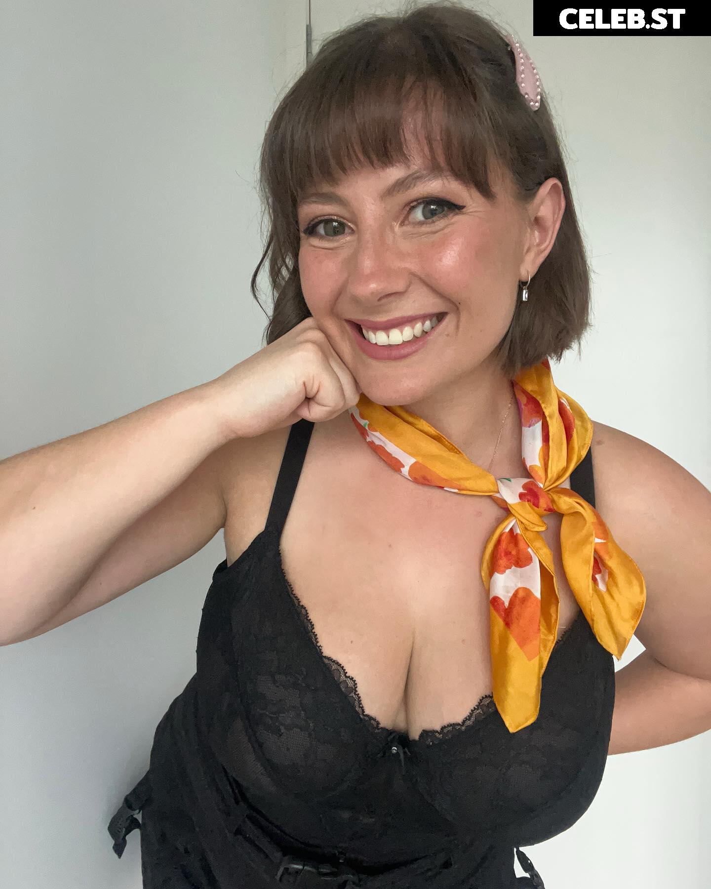 Bel Larcombe slice_of_salami_ Image 12280279