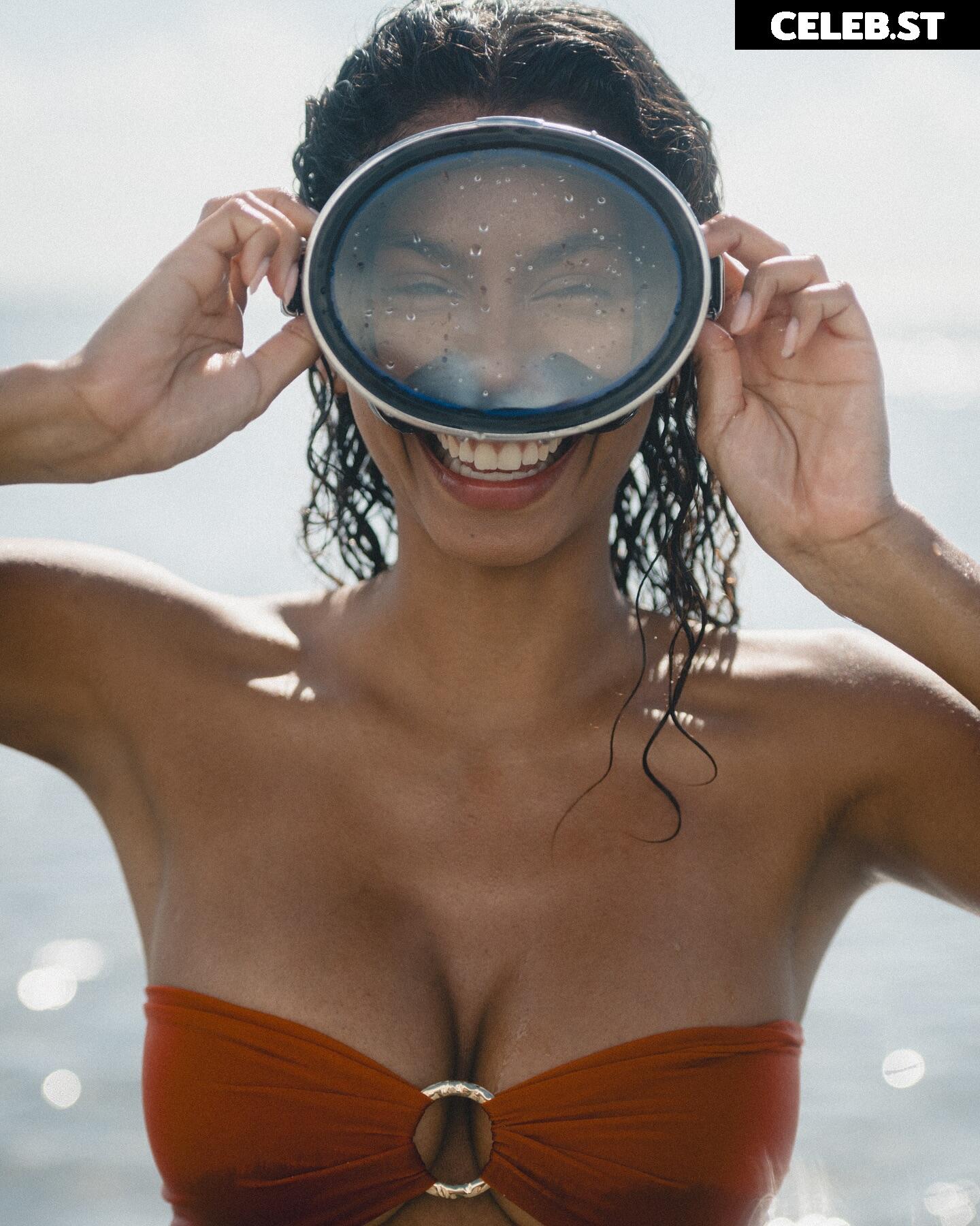 Mila Cabrera Image 12283530