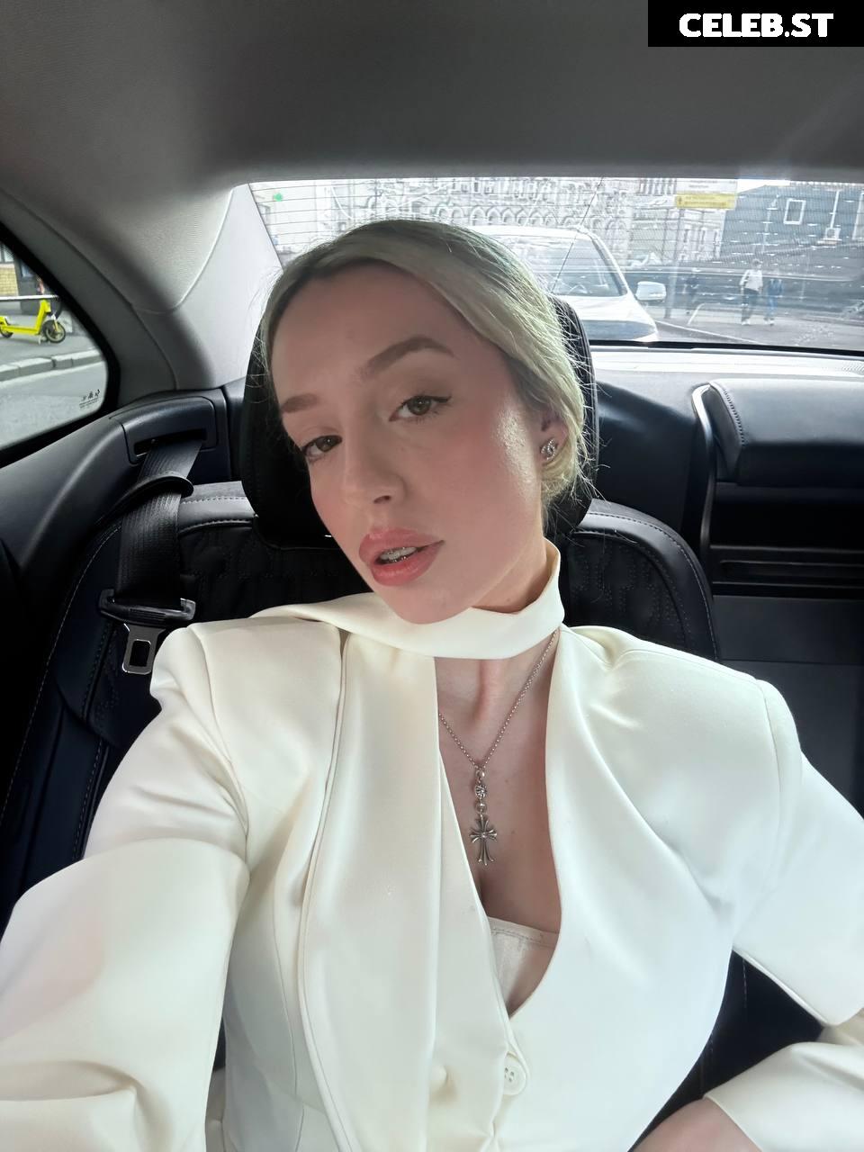 Anisimova Anastasia / anisimovaanastasia Image 12282933