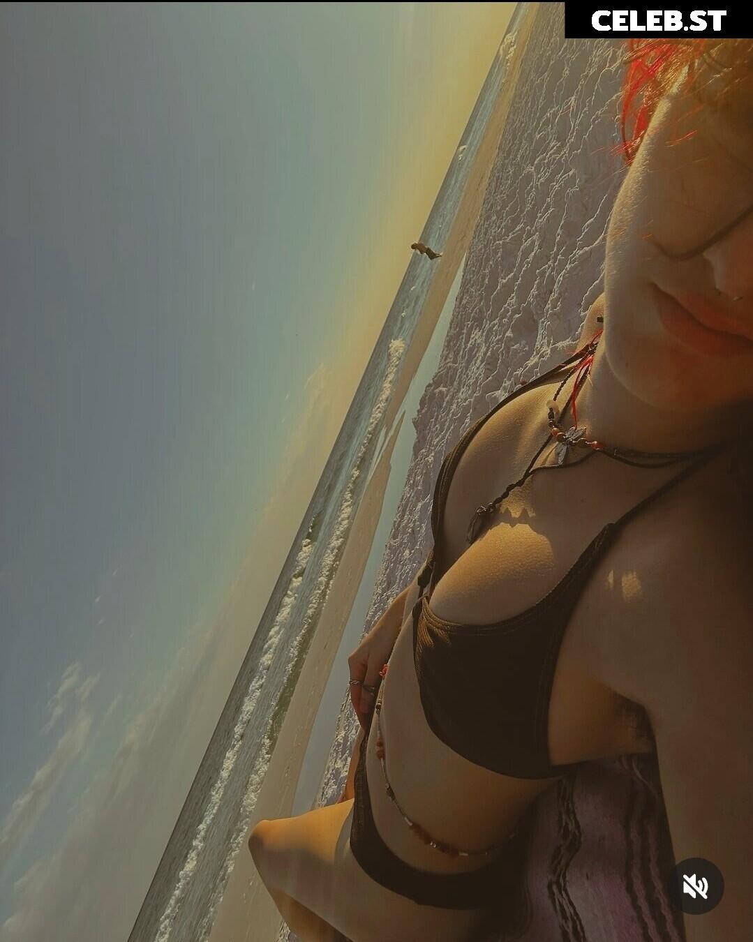 143joannagc Image 12282278