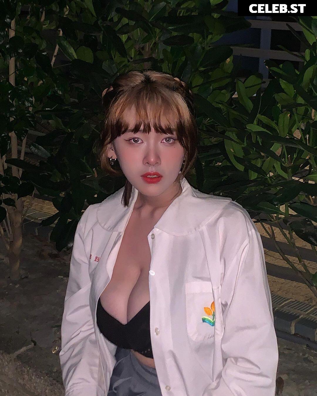 infini_abc | Katherine 劉 萱 Image 12152086