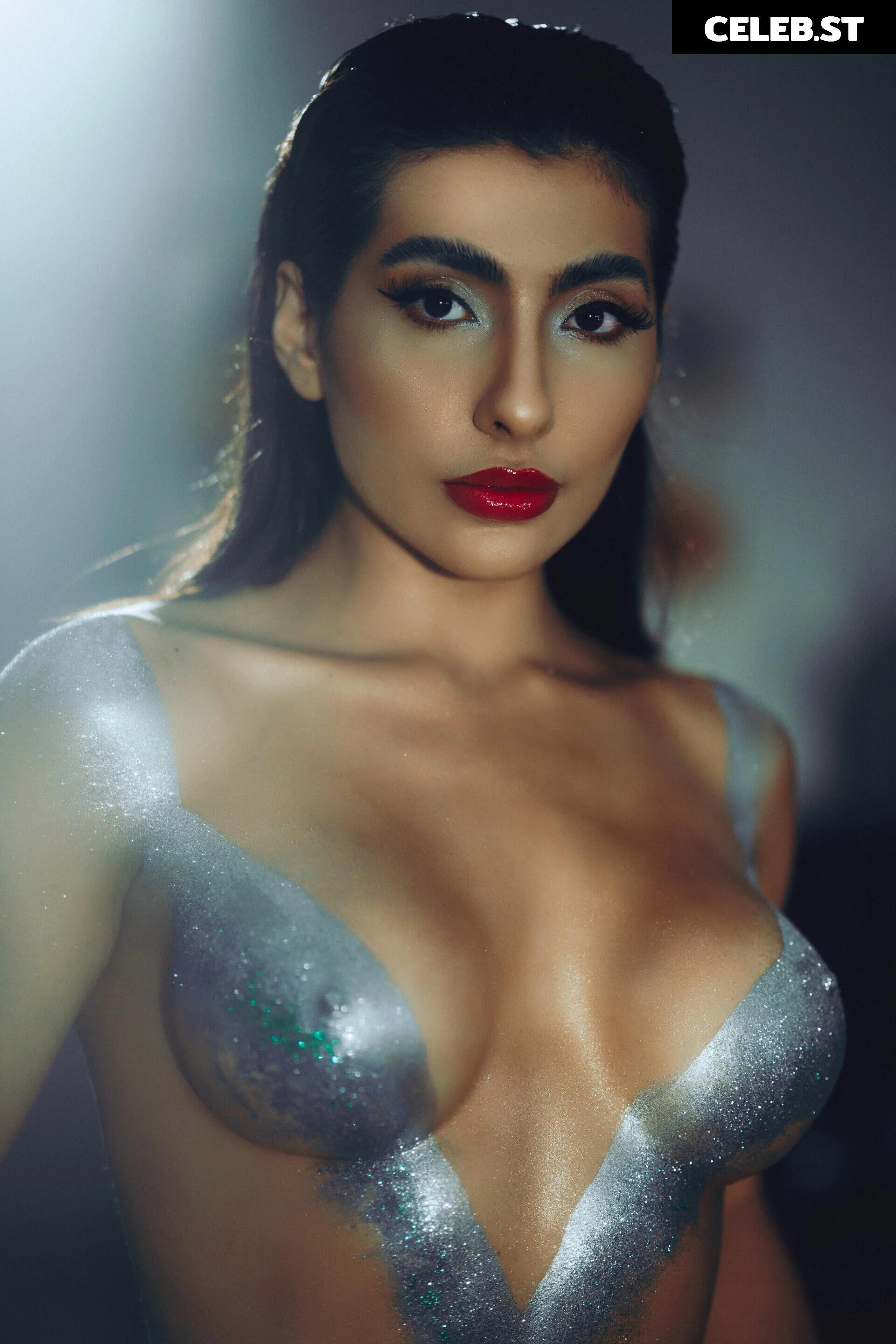 itsdarly / rosalie_vega Image 12174913
