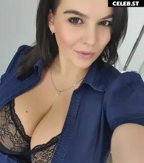 XENIA QUEEN | Xenia Wood Image 12147526
