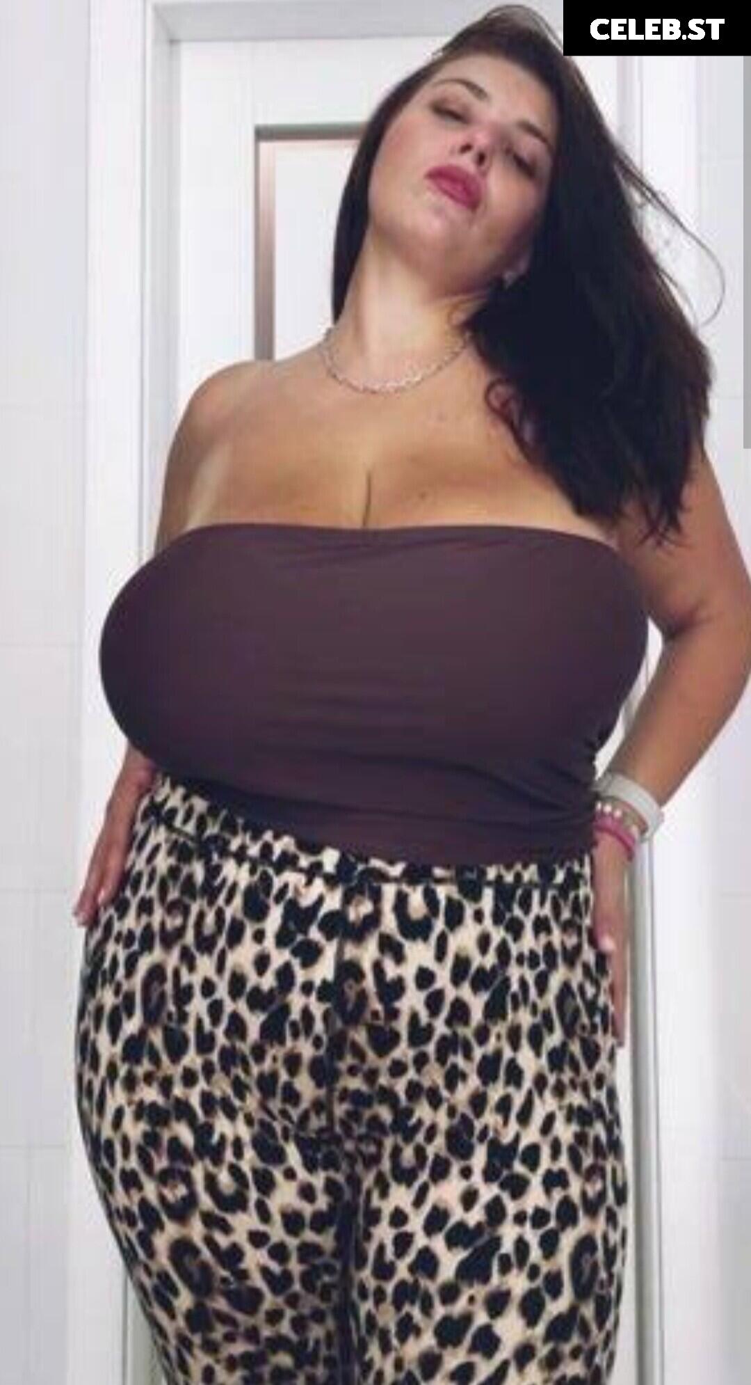 XENIA QUEEN | Xenia Wood Image 12147495
