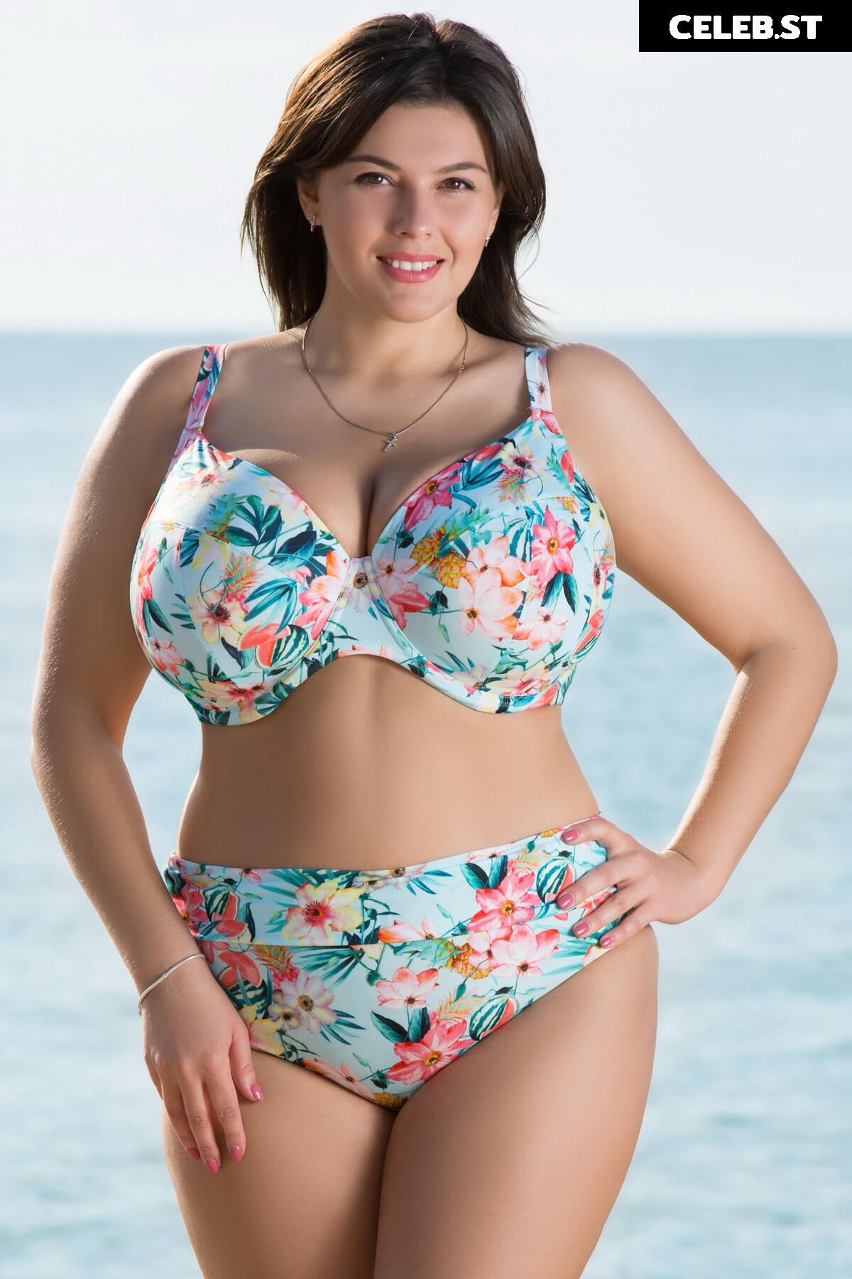 XENIA QUEEN | Xenia Wood Image 12147488