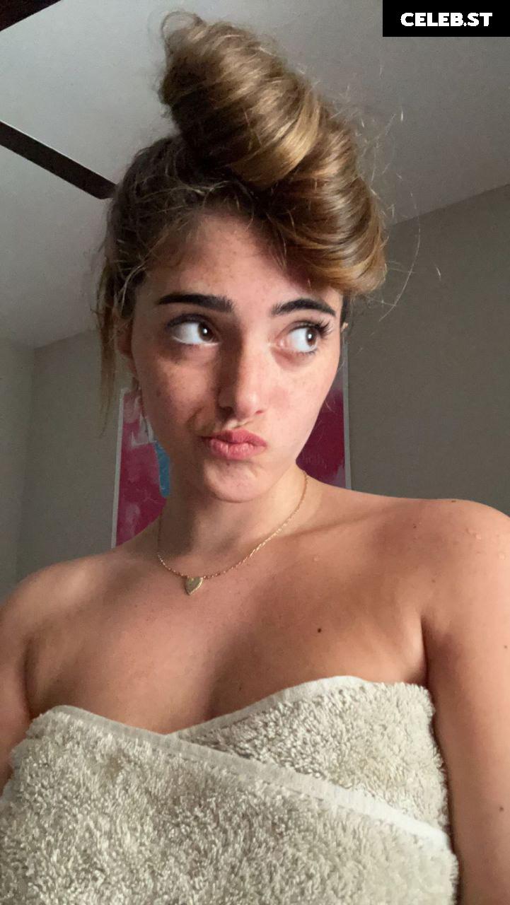 Ansley Spinks Image 12118100