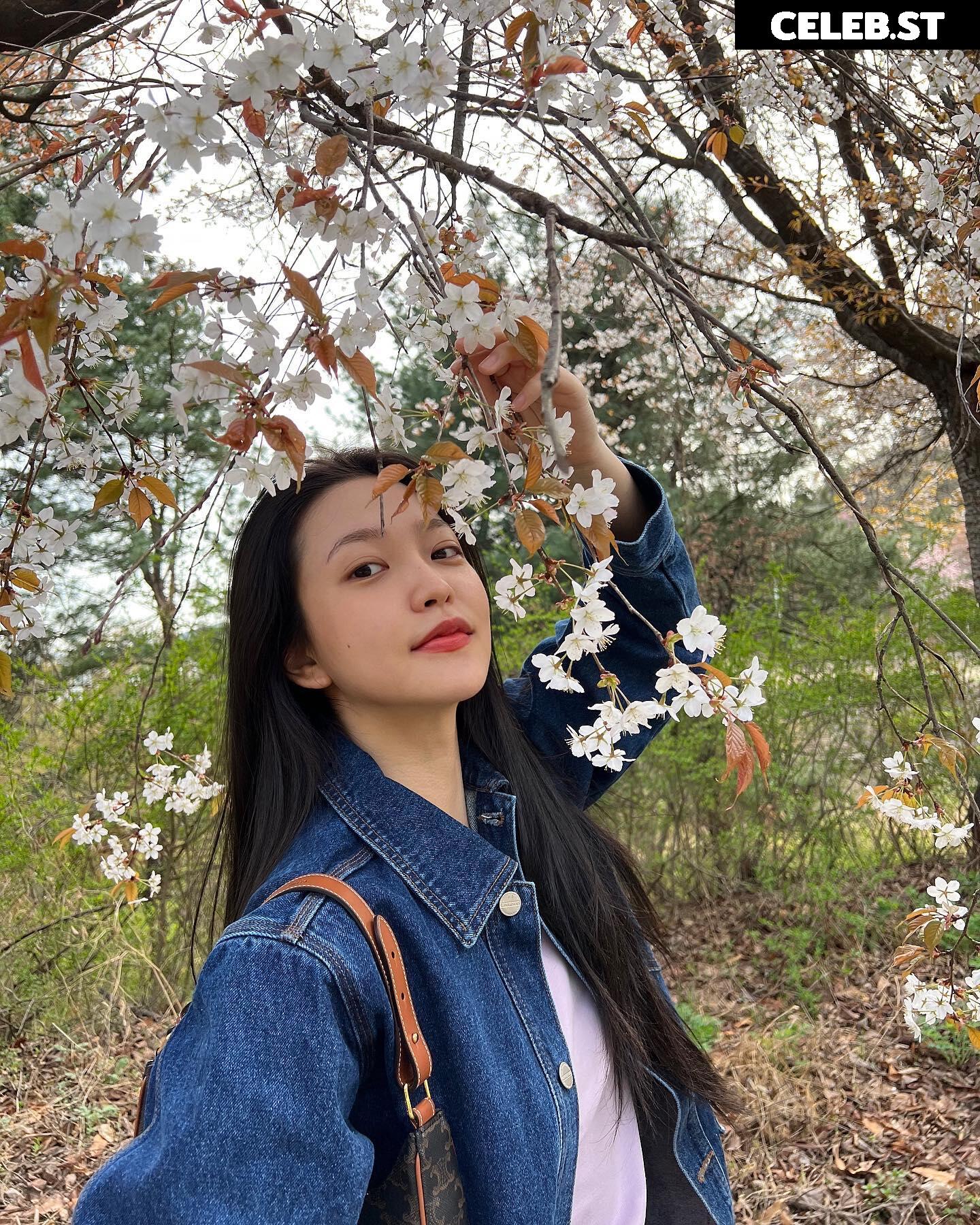 Kim Ye-rim (Yeri - Red Velvet) Image 12115914
