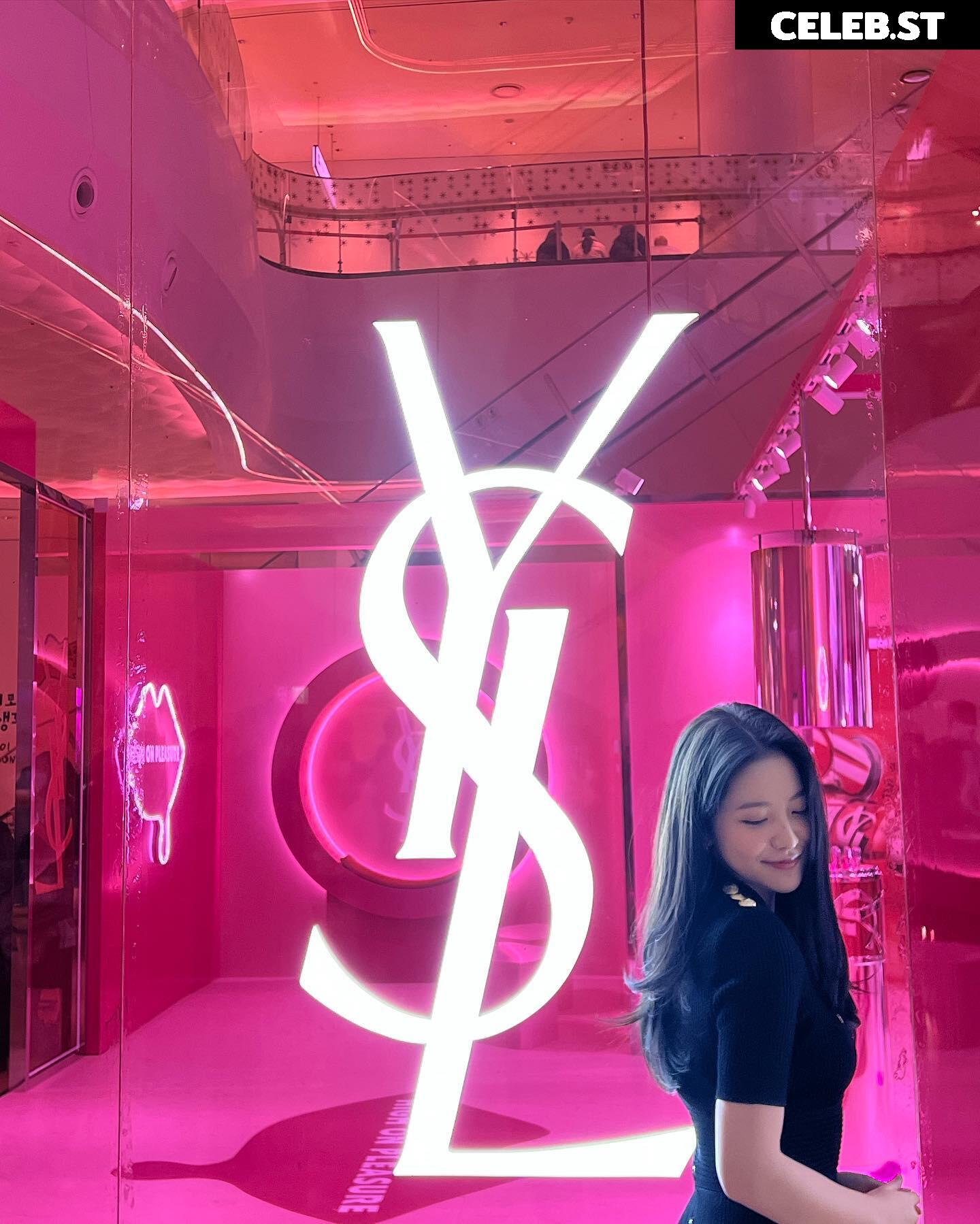 Kim Ye-rim (Yeri - Red Velvet) Image 12115882