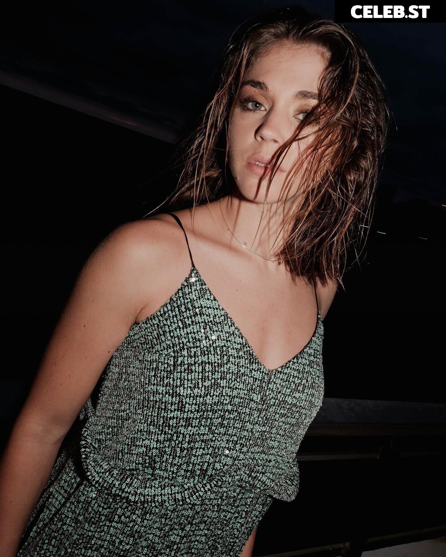 Alice Isaaz Image 12115699
