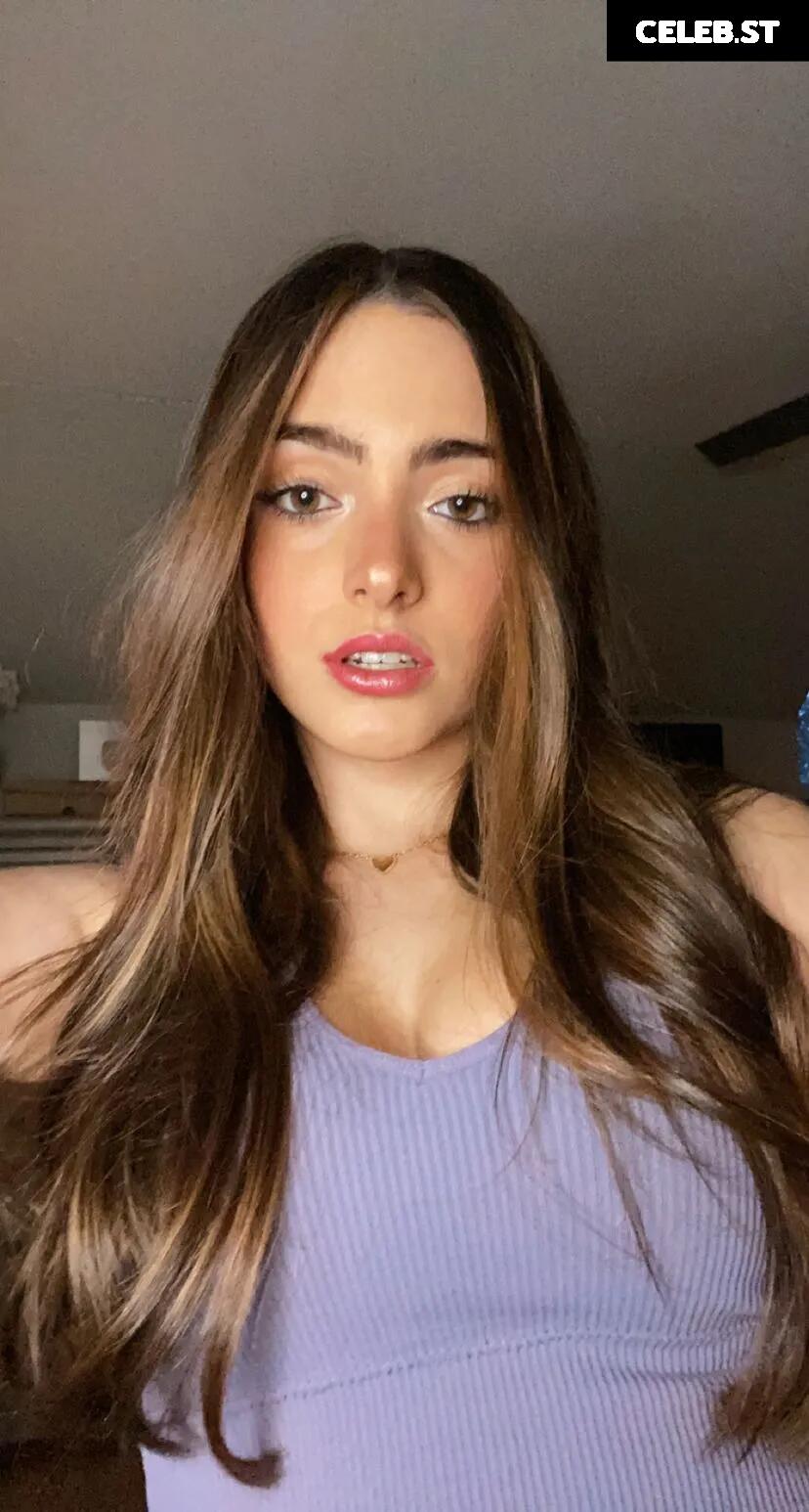 Ansley Spinks Image 12117970