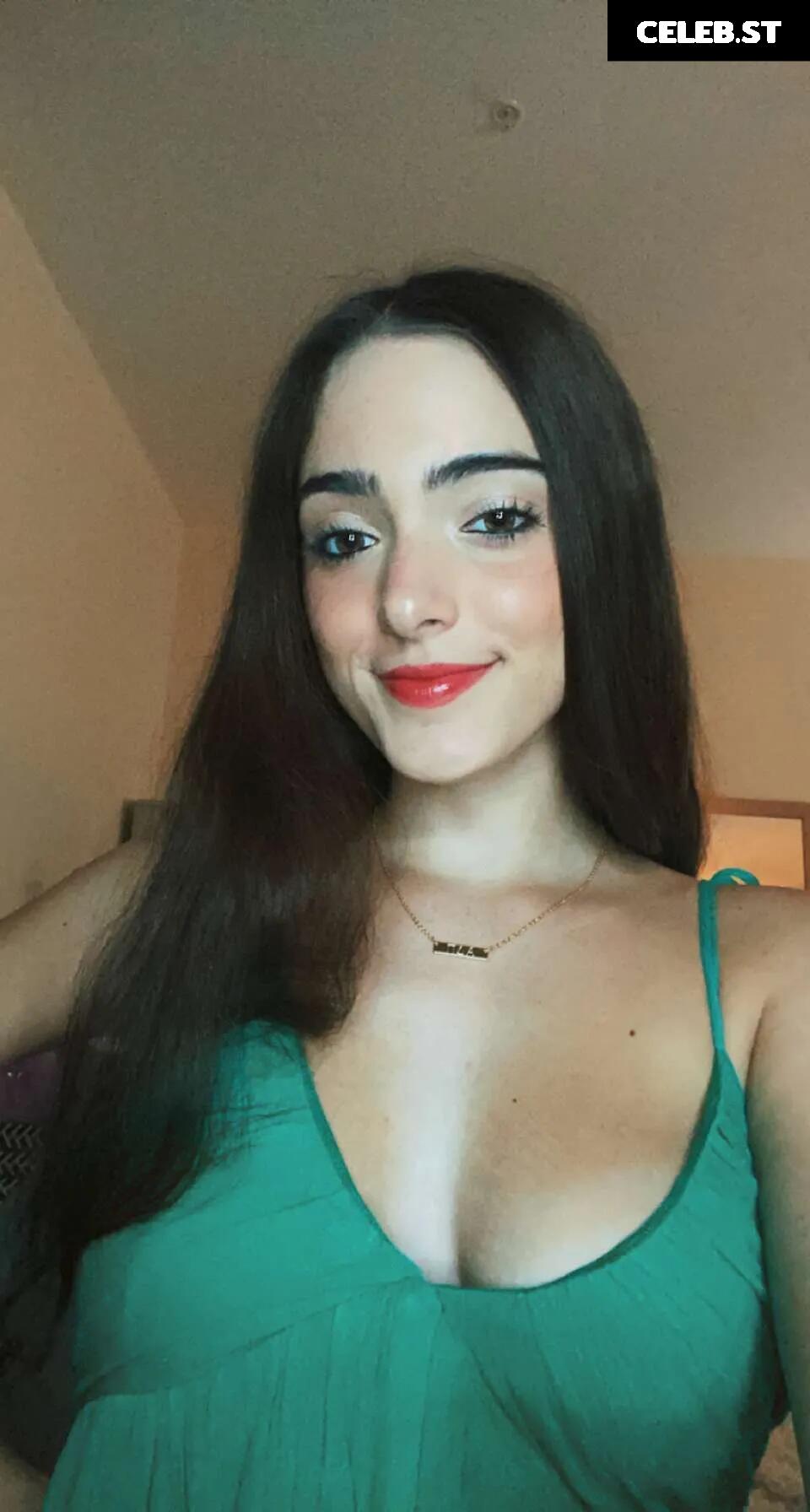 Ansley Spinks Image 12117978