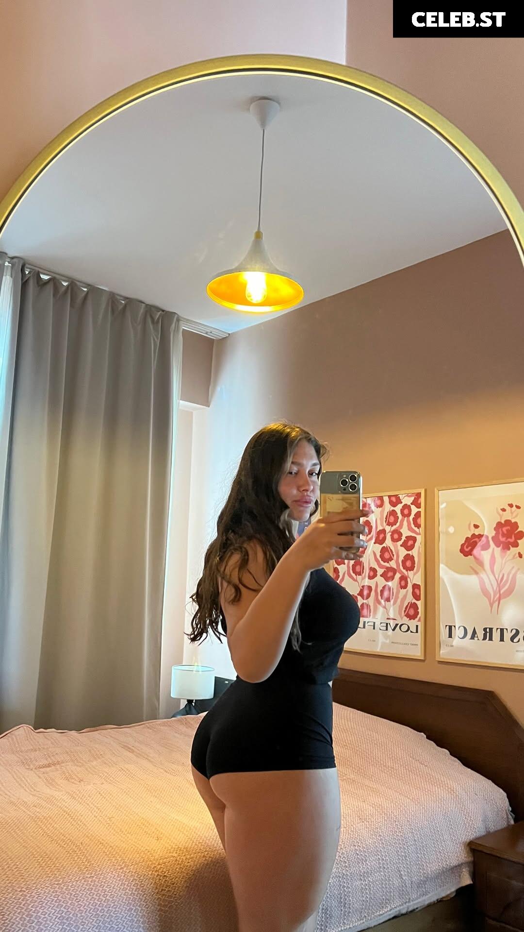 Menekşe Nur Fırat Image 12116518