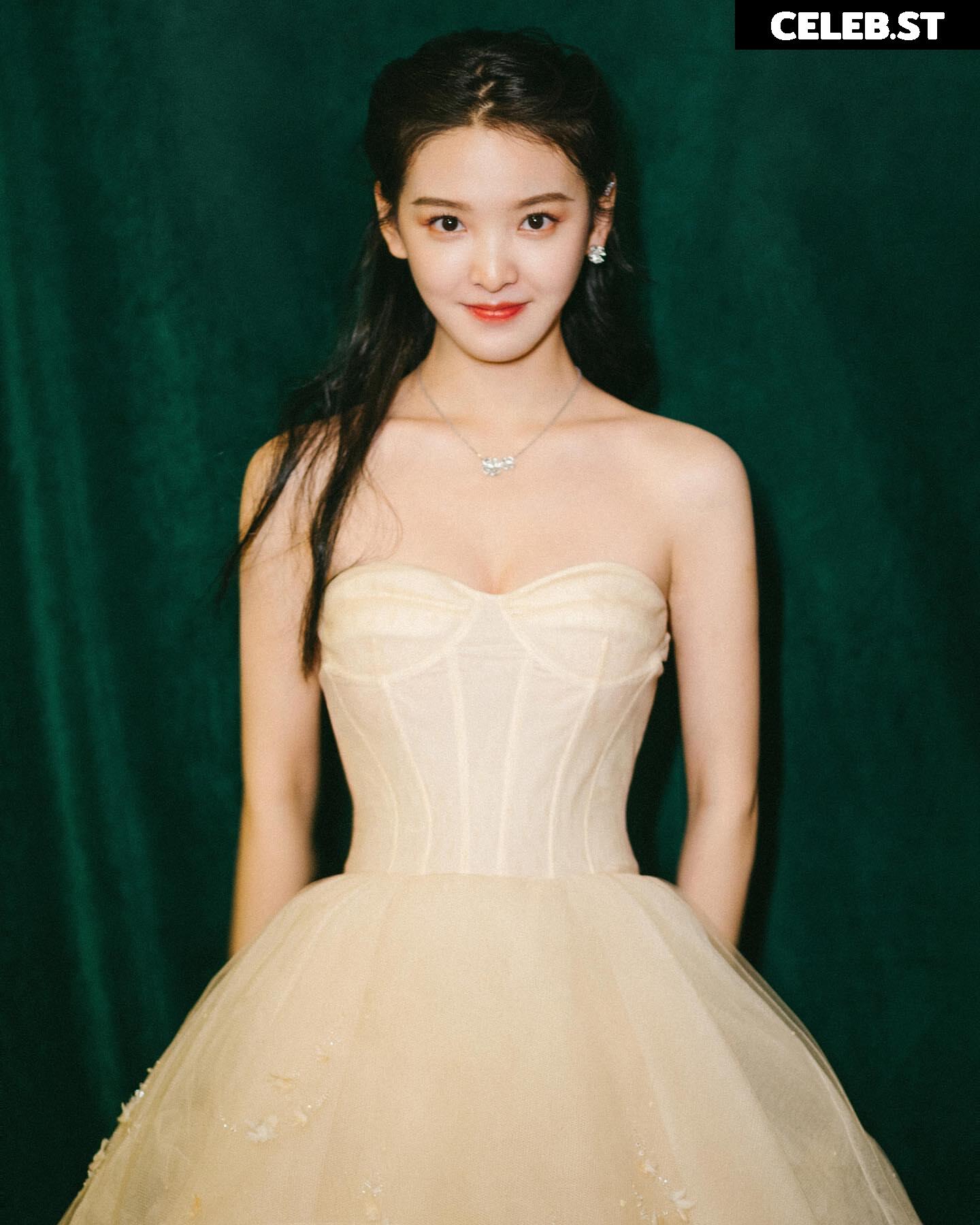 Zhang Ruonan  章若楠 Image 12116530