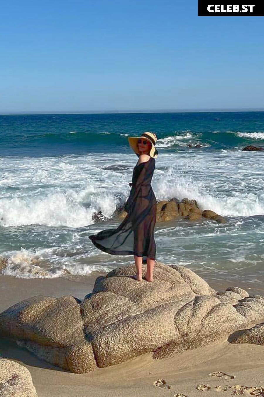 Mandell Maughan Image 12116428