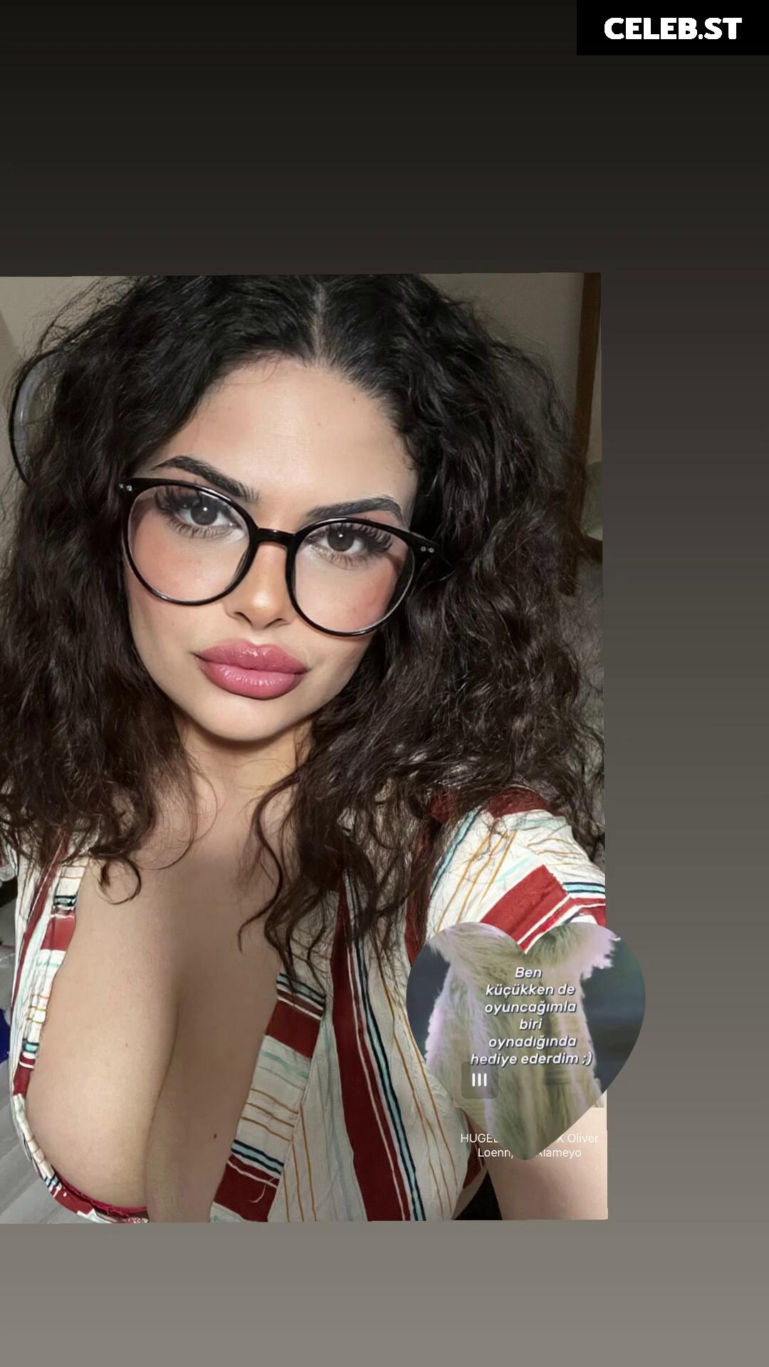 Silentnnova, Turkish busty HaticeYilmaz Image 12116717