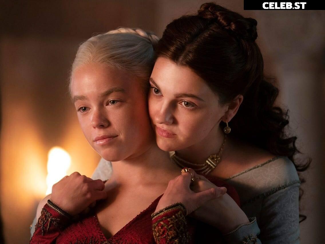 Emily Carey Image 12116139