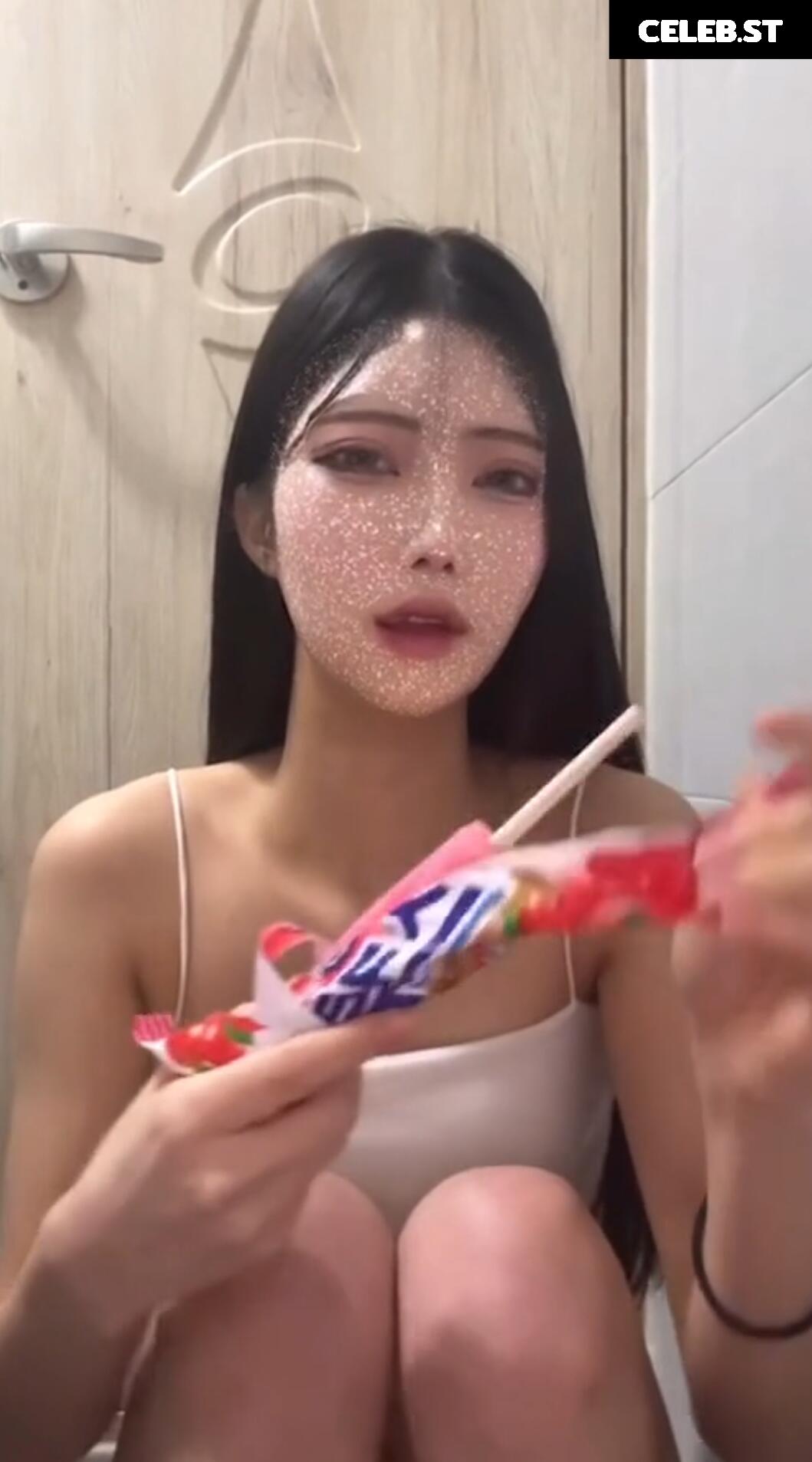 ehxoehlstkfka0 | red__dxxx | fhdclwmtmxlr1 | Qwerasdf1 Image 12111005