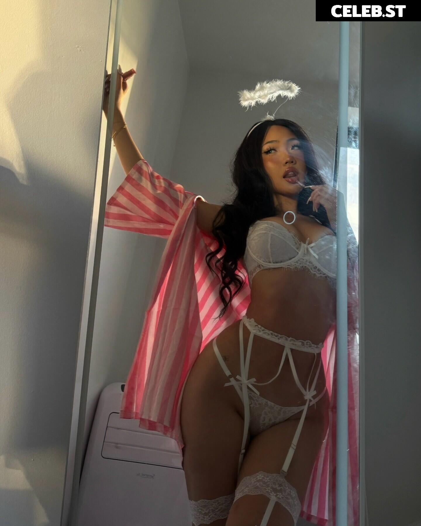 Hannah Noelle | hanahhwang Image 12112129