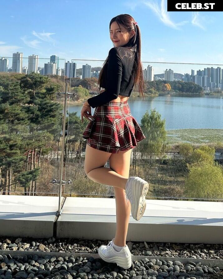 Kim Jina (Kim Jin-Ha) 김진아 jjina_v0v Image 12112239