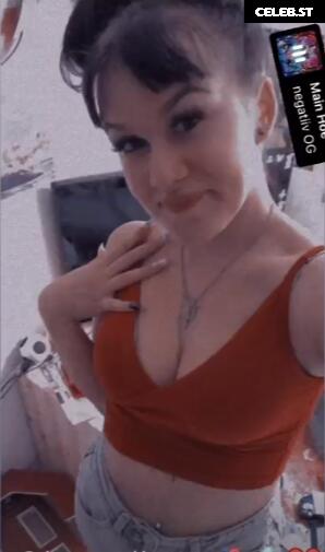 _a_x_n_x / Anna Mueller Image 12119490